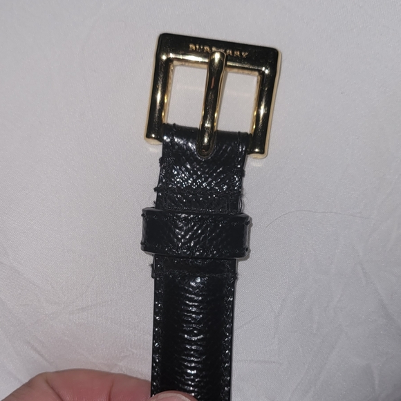 BURBERRY Kessock Skinny Patent Leather Belt